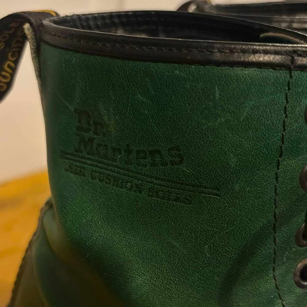 Dr. Martens Women's Green Leather Lace-Up Boot